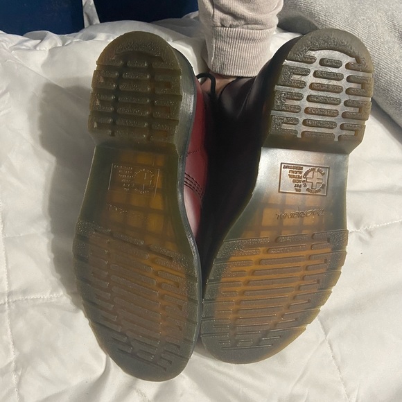 Cherry Doctor Martens, size 8 women’s, 1460 Smooth Leather - Picture 3 of 7